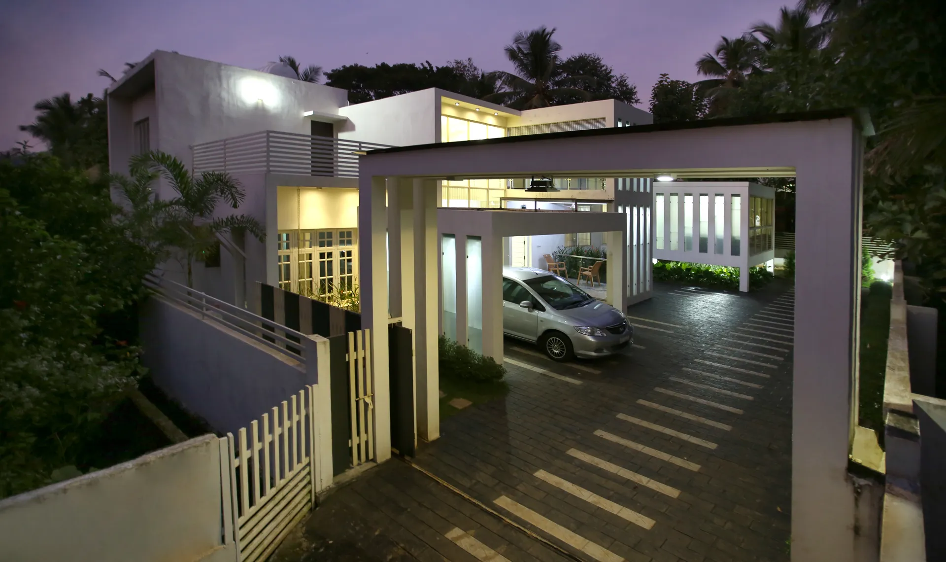 Box House view 3